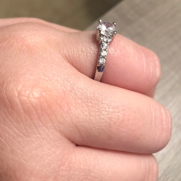 Crystal ring - Picture 2 of 2